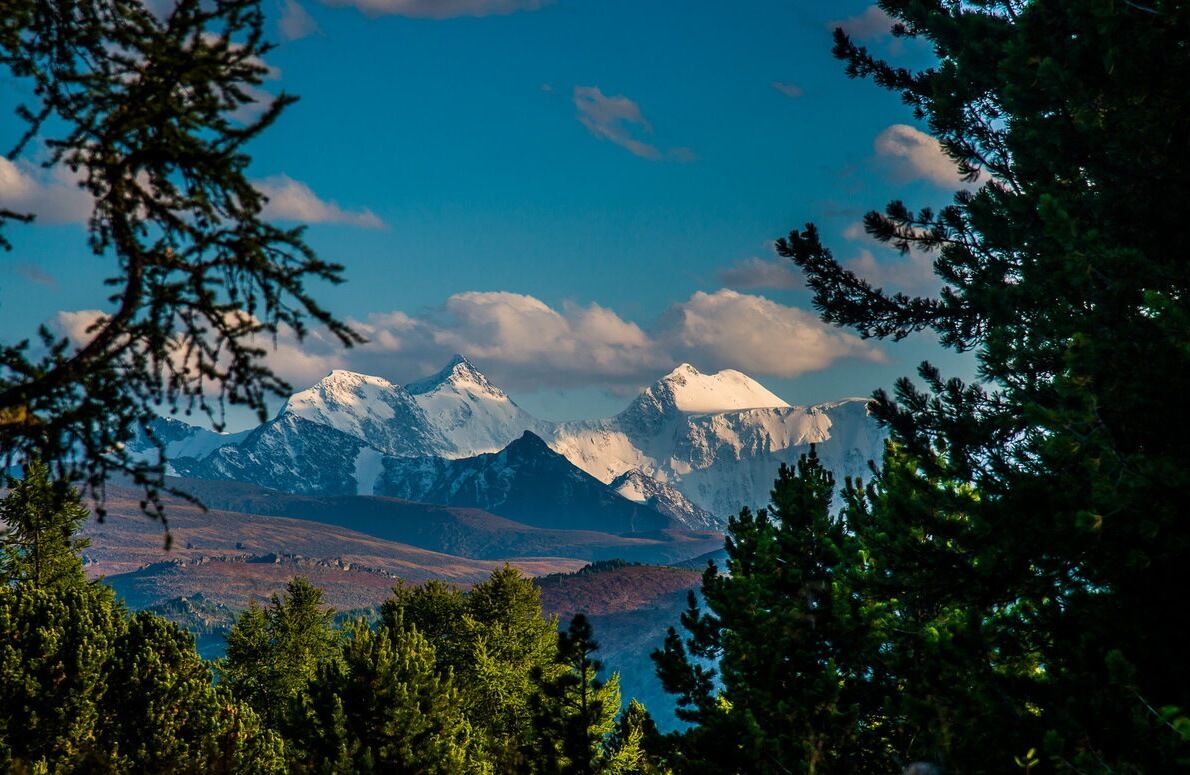 высокогорное озеро