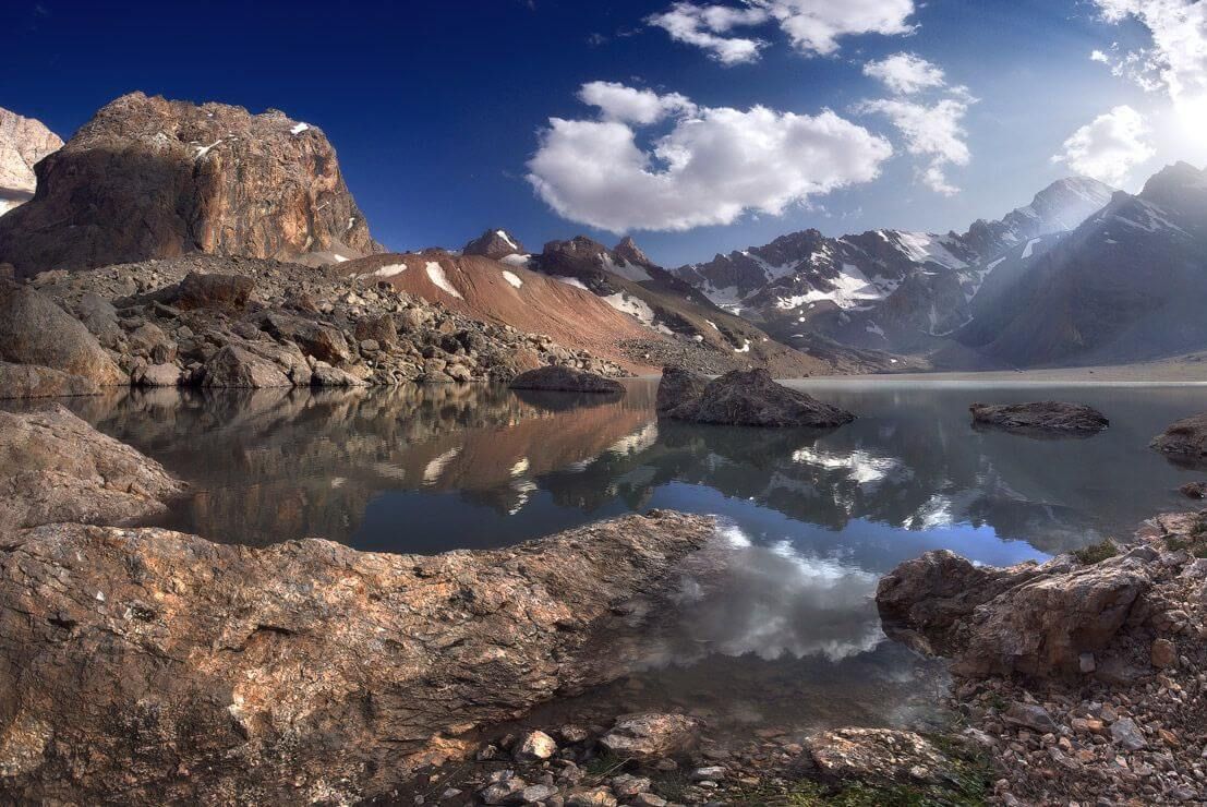 Безенгийская стена